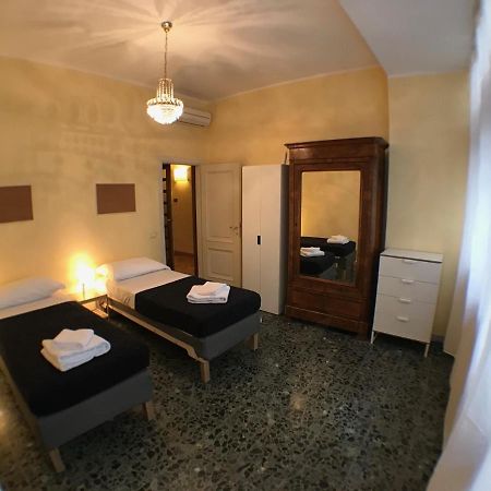 4 Bedrooms - Ponte Vecchio Firenze Esterno foto