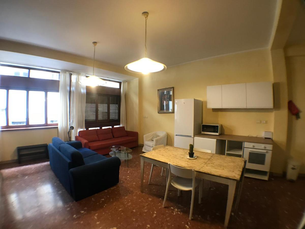 4 Bedrooms - Ponte Vecchio Firenze Esterno foto